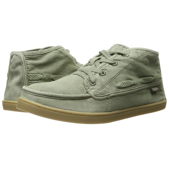 Sanuk Shoes - NWOT Sanuk Vee K Shawn Chukka Boot